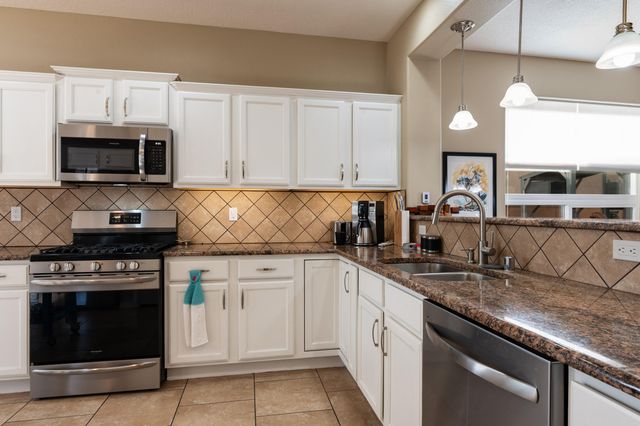 371 Zuni River Circle SW, Los Lunas, NM 87031