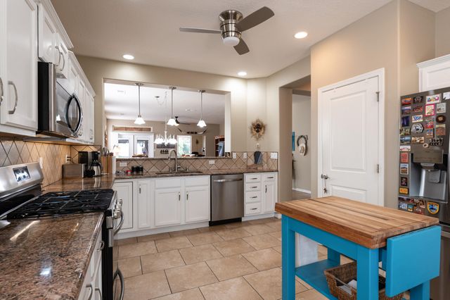 371 Zuni River Circle SW, Los Lunas, NM 87031