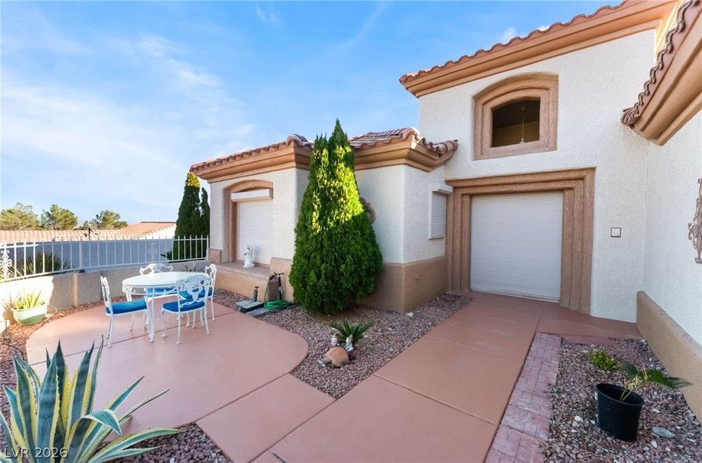 10529 Broom Hill Drive, Las Vegas, NV 89134 — photo 5
