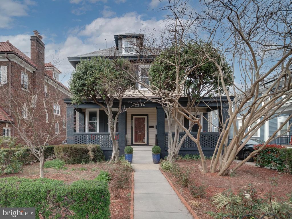 1234 MONROE ST NE, Washington, DC 20017