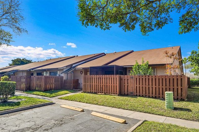 2698 N Nob Hill Road, Sunrise, FL 33322