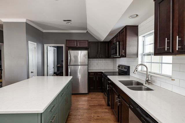 544A Stevenson St, Nashville, TN 37209