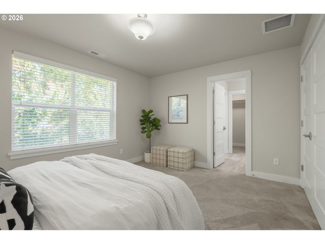 4561 ROMY Ct, Eugene, OR 97402