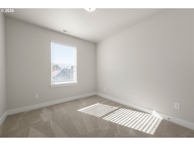 4561 ROMY Ct, Eugene, OR 97402