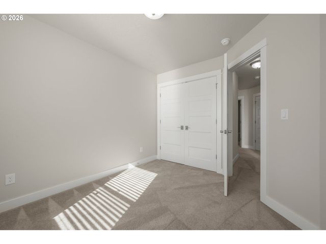 4561 ROMY Ct, Eugene, OR 97402