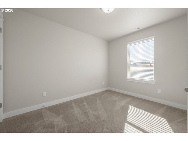 4561 ROMY Ct, Eugene, OR 97402