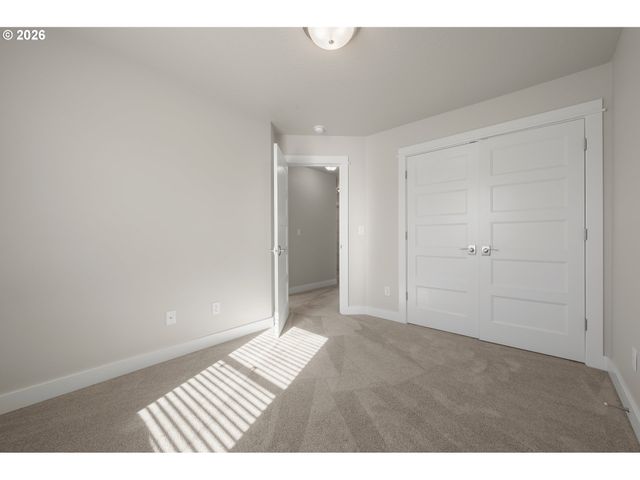 4561 ROMY Ct, Eugene, OR 97402