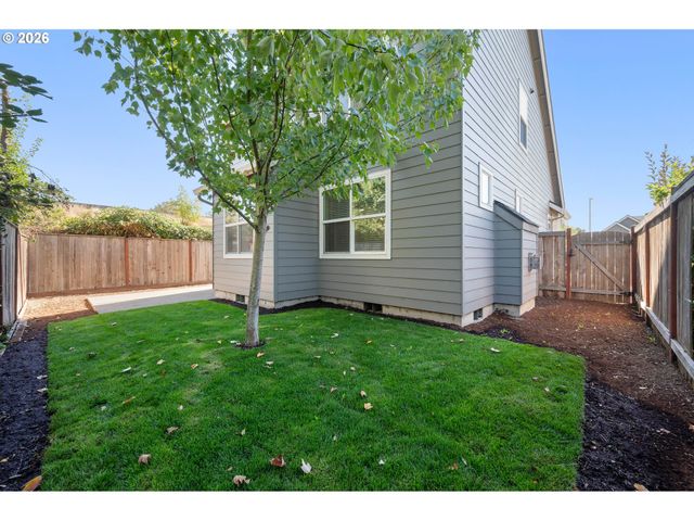 4561 ROMY Ct, Eugene, OR 97402
