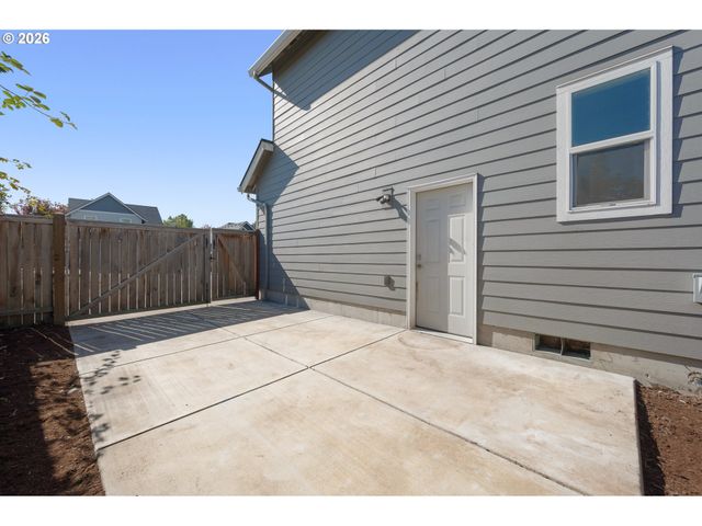 4561 ROMY Ct, Eugene, OR 97402