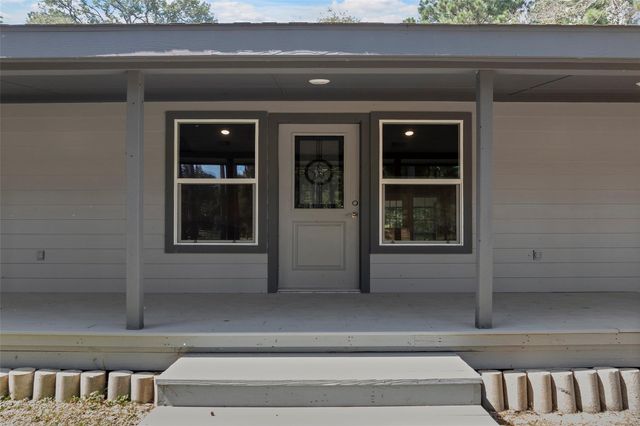 120 Adrilyn Road, Cleveland, TX 77328
