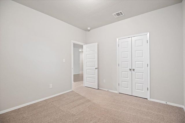 107 Tillage RD, Elgin, TX 78621