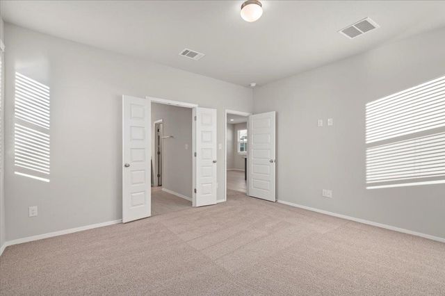 107 Tillage RD, Elgin, TX 78621