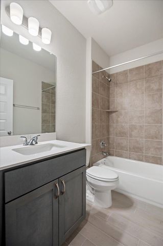 107 Tillage RD, Elgin, TX 78621