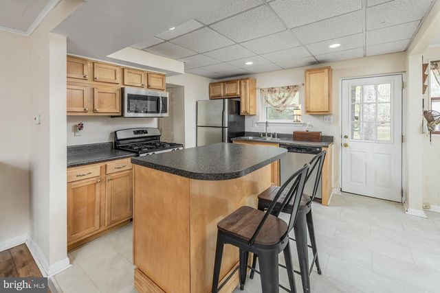 2675 FRIES MILL RD, Williamstown, NJ 08094