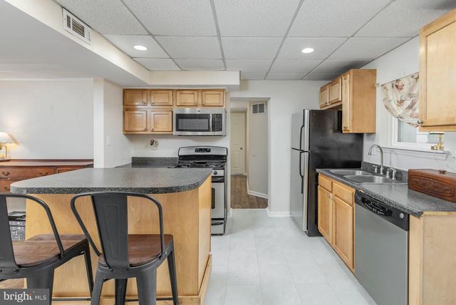 2675 FRIES MILL RD, Williamstown, NJ 08094