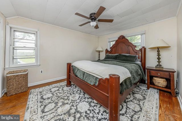 2675 FRIES MILL RD, Williamstown, NJ 08094