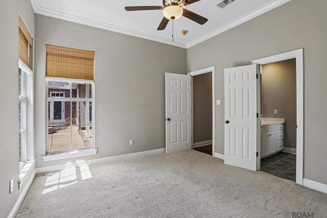 1026 Hunters Run Ave, Zachary, LA 70791