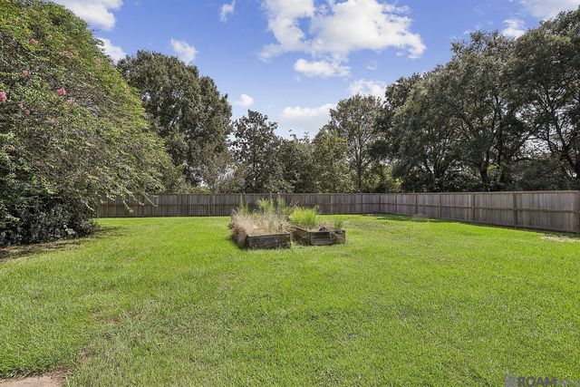 1026 Hunters Run Ave, Zachary, LA 70791