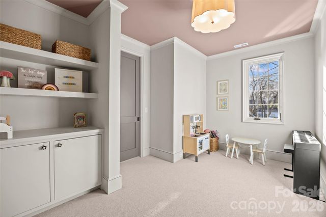 1320 Biltmore Drive, Charlotte, NC 28207