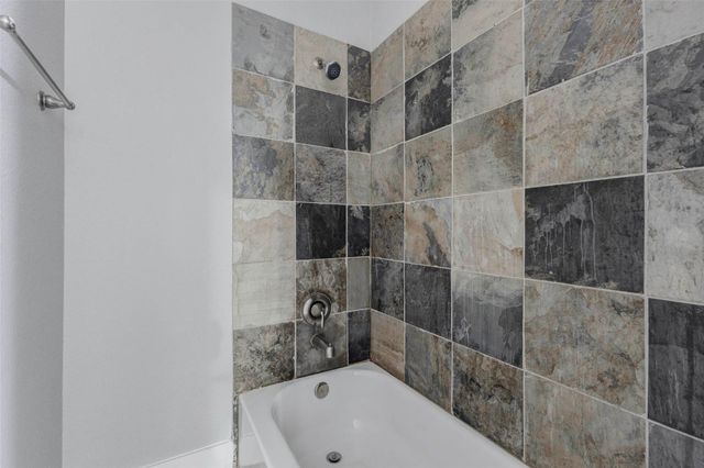 4834 Hollow Hook Road A, Houston, TX 77041