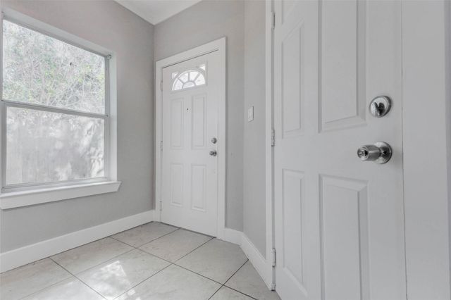 4834 Hollow Hook Road A, Houston, TX 77041