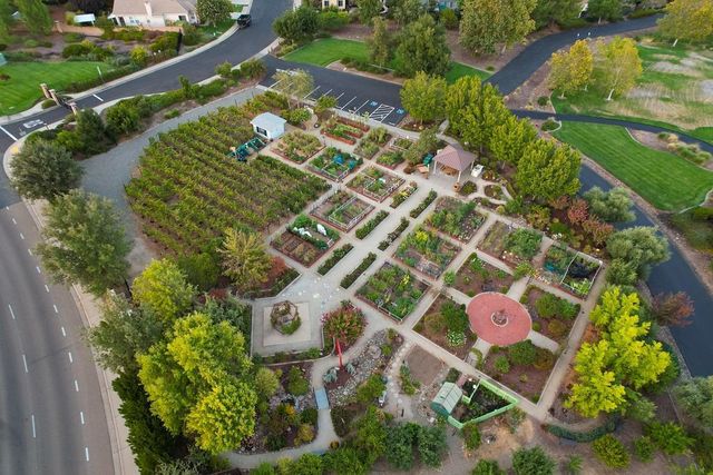 9025 Fallsmont Dr, El Dorado Hills, CA 95762