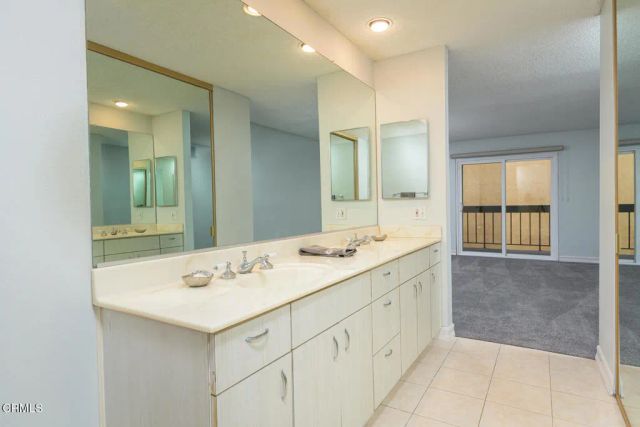 3481 Stancrest Drive 223, Glendale, CA 91208