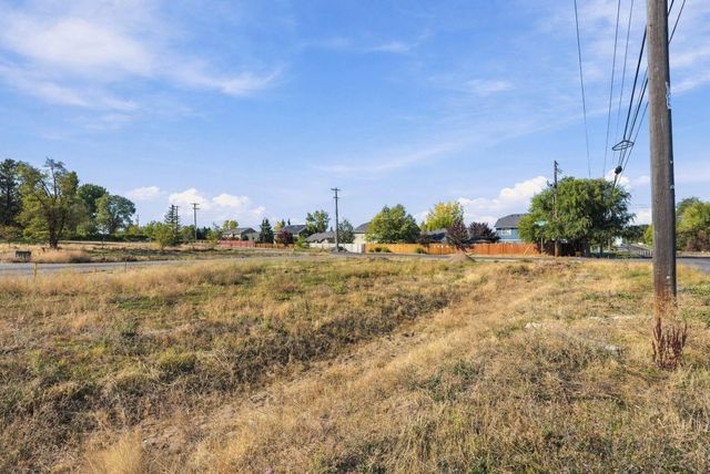 8616 N Panorama Dr, Spokane, WA 99208