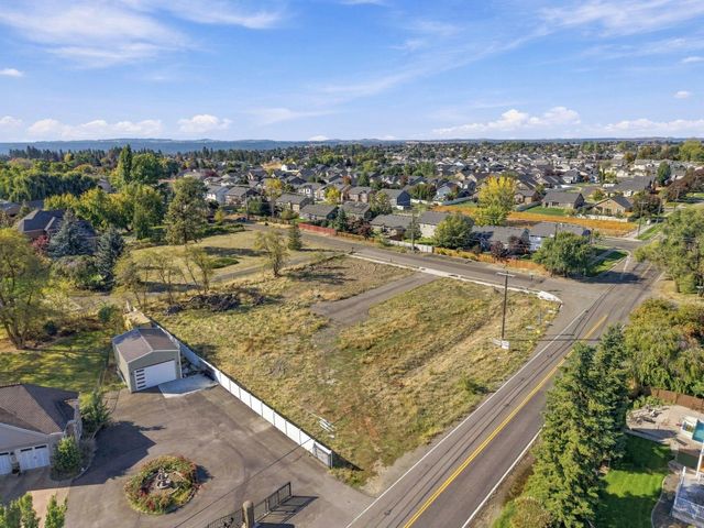 8616 N Panorama Dr, Spokane, WA 99208