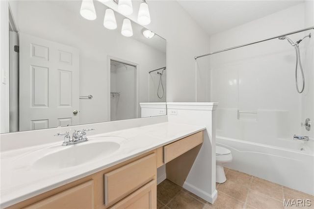 3320 Civic Green Drive, St Charles, MO 63301