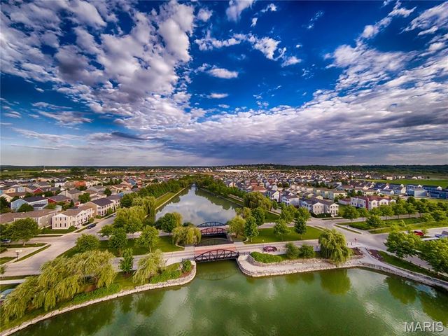 3320 Civic Green Drive, St Charles, MO 63301