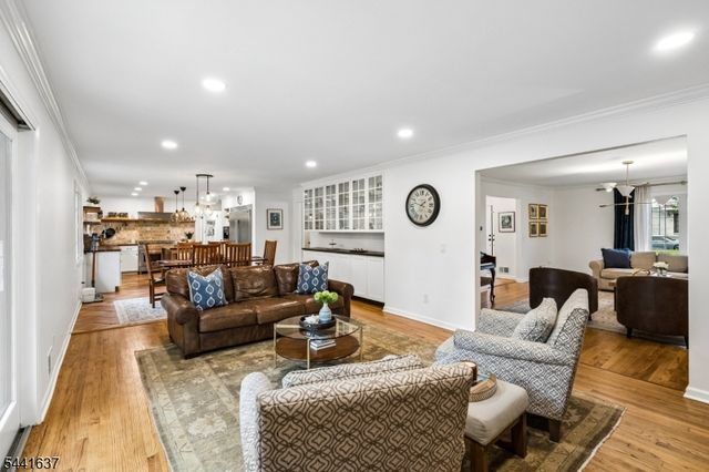 6 Powell Dr, West Orange Twp., NJ 07052