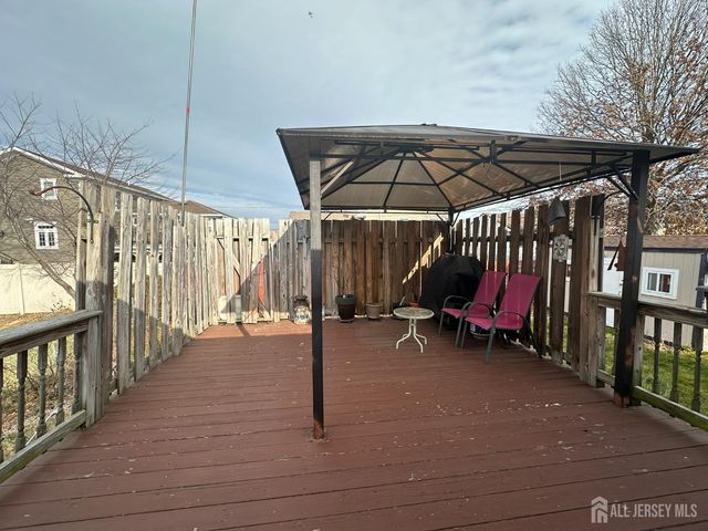 118 Markowitz Street, Carteret, NJ 07008