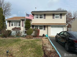 118 Markowitz Street, Carteret, NJ 07008