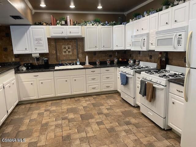 17 Via Rosal, Camarillo, CA 93012