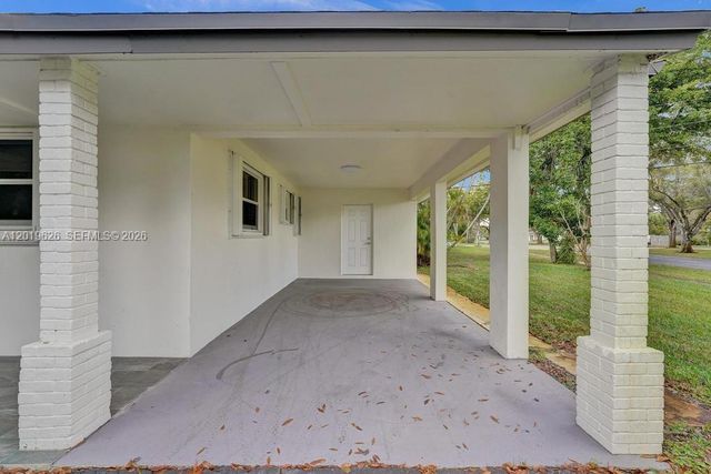 101 SW 53rd Ave, Plantation, FL 33317