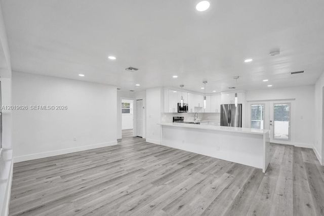 101 SW 53rd Ave, Plantation, FL 33317