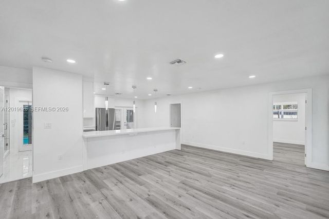 101 SW 53rd Ave, Plantation, FL 33317