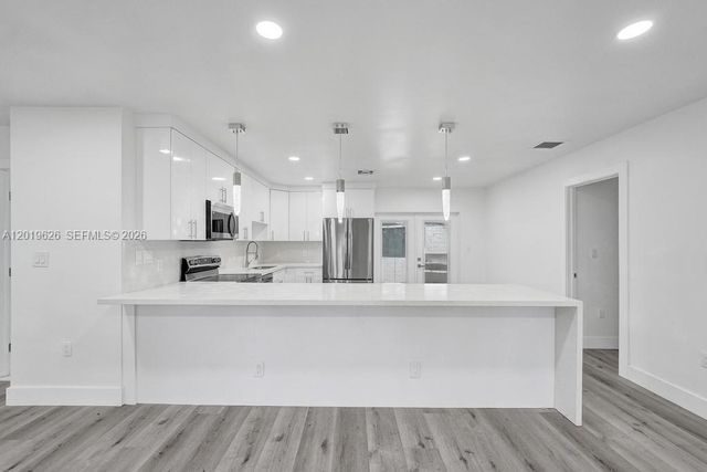 101 SW 53rd Ave, Plantation, FL 33317