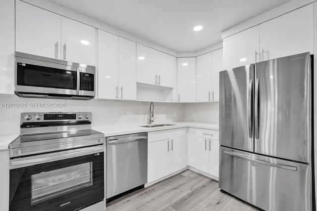 101 SW 53rd Ave, Plantation, FL 33317