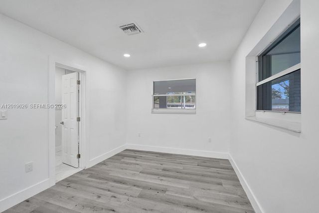 101 SW 53rd Ave, Plantation, FL 33317