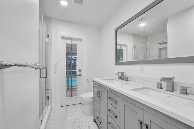 101 SW 53rd Ave, Plantation, FL 33317