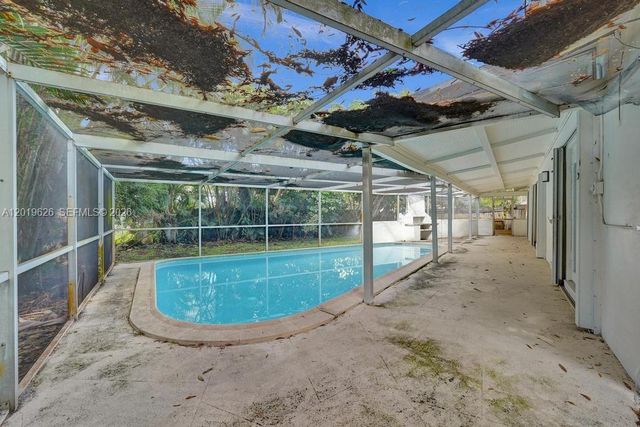 101 SW 53rd Ave, Plantation, FL 33317