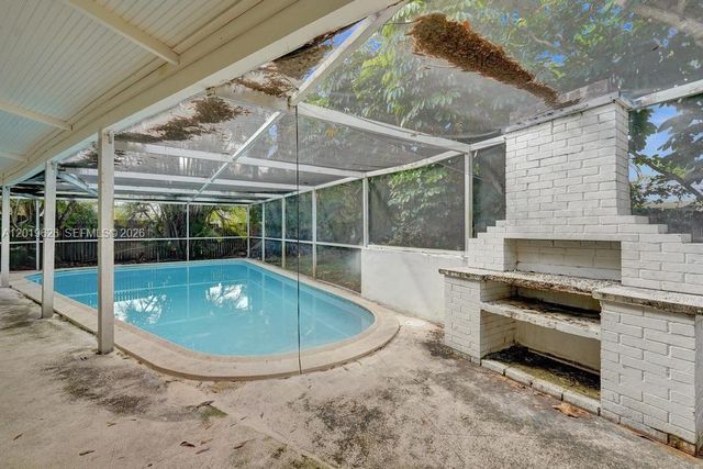 101 SW 53rd Ave, Plantation, FL 33317