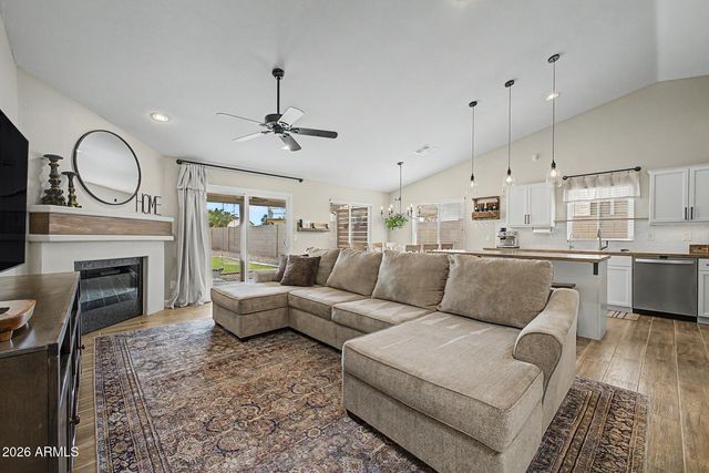 18236 N 85TH Drive, Peoria, AZ 85382