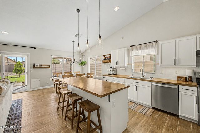 18236 N 85TH Drive, Peoria, AZ 85382