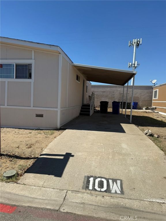 17225 Valley Boulevard 10W, Fontana, CA 92335 — exterior