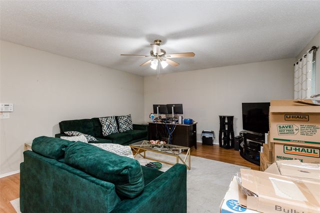 1308 Dundee Drive, Arlington, TX 76002