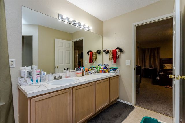 1308 Dundee Drive, Arlington, TX 76002