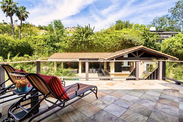 19151 Fowler, Santa Ana, CA 92705